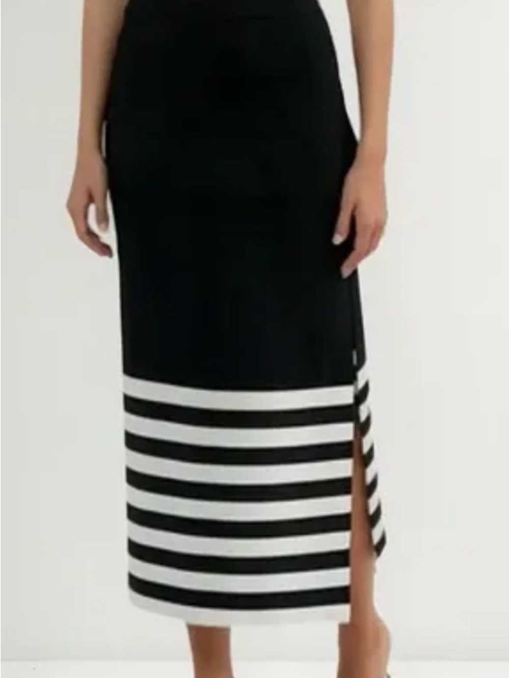 Edited Women’s L Stretch Knit Maxi Skirt Modern Monochrome Y2K Resortwear New